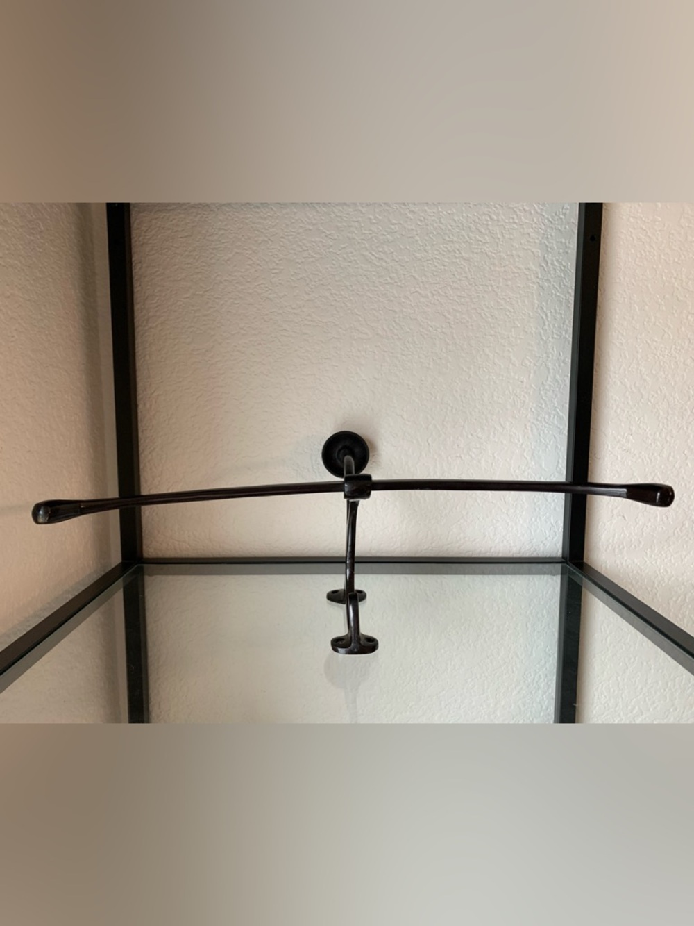Wall-Mounted Bronze Coat Hanger With Hat Stand - Dark Brown Minimalist Display - Picture 3 of 7